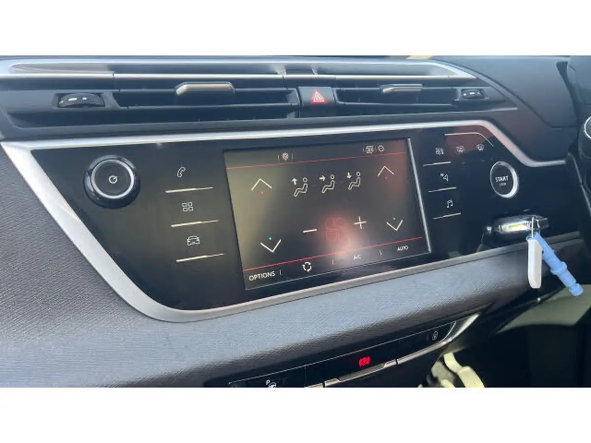 2022-citroen-grand-c4-spacetourer-12-puretech-shine-eat8-big-31