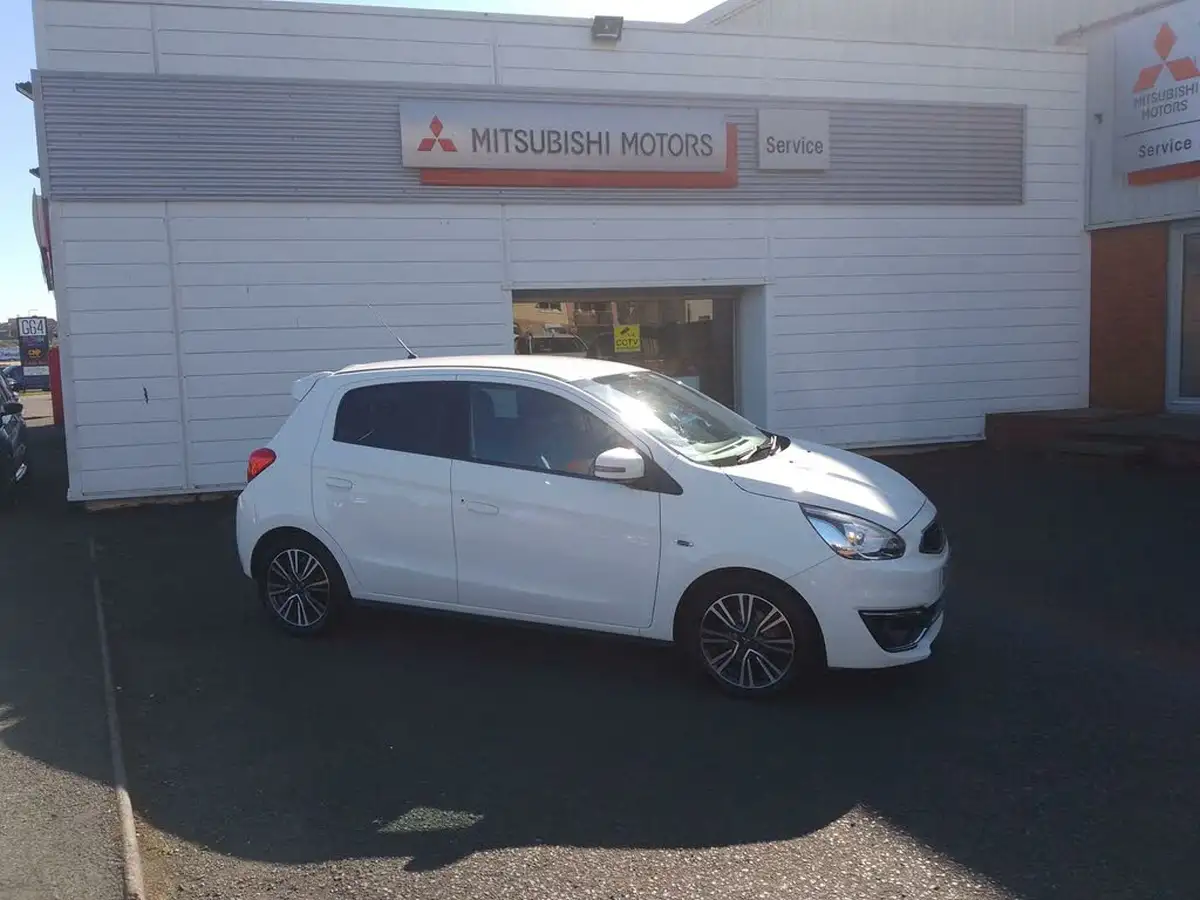 2017-mitsubishi-mirage-12-juro-cvt-big-0