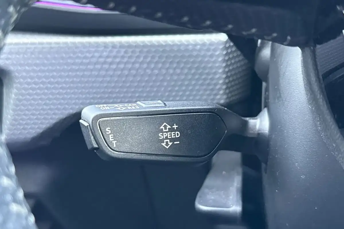 2019-audi-a1-20-40-tfsi-s-line-competition-ss-big-35