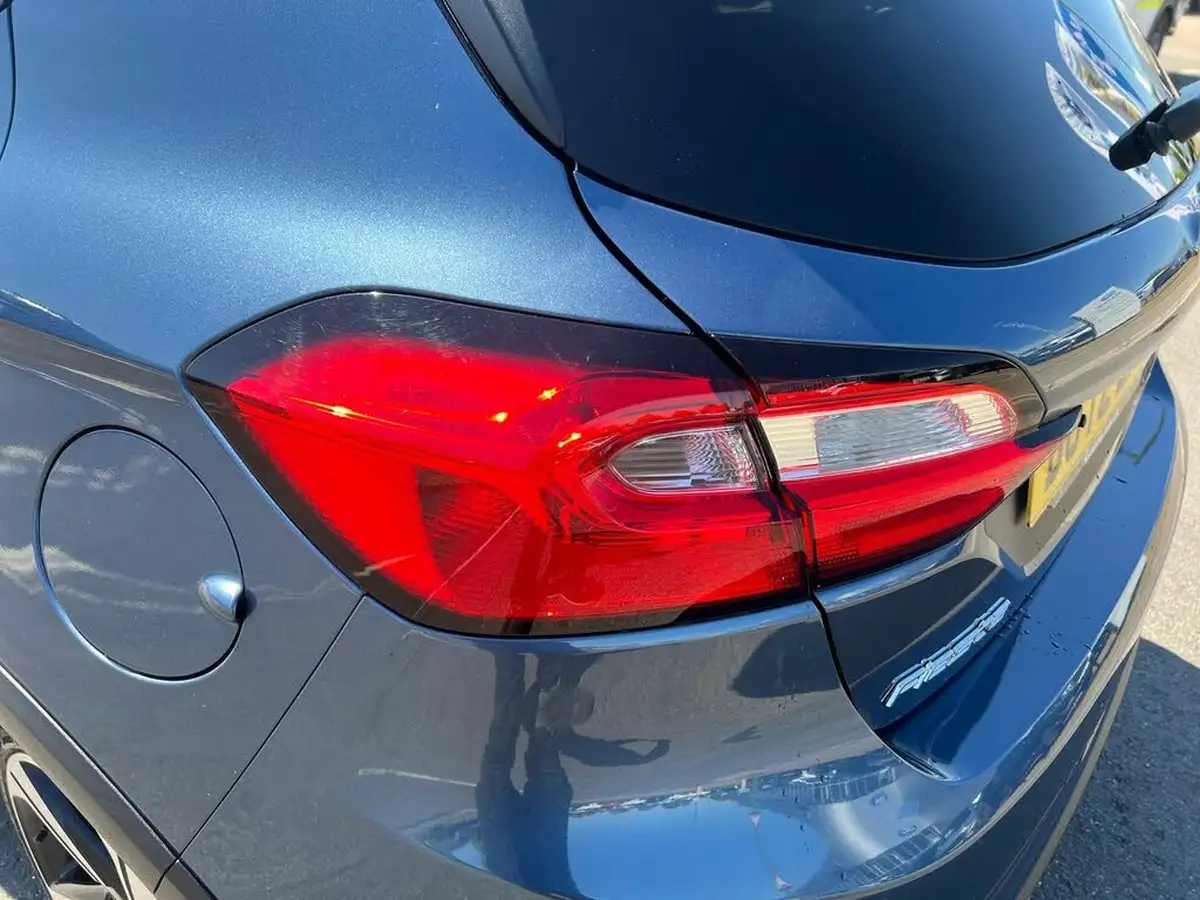 2022-ford-fiesta-10t-active-125ps-hybrid-mhev-powershift-big-32