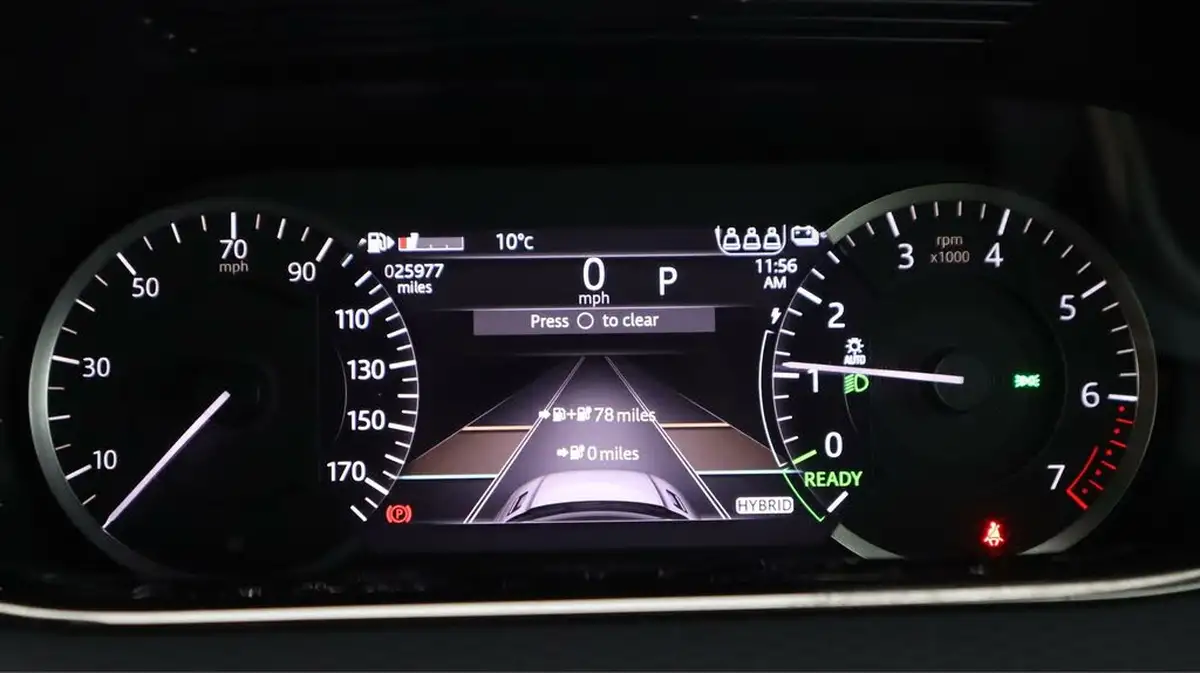 2022-land-rover-range-rover-evoque-15-p300e-r-dynamic-s-big-10