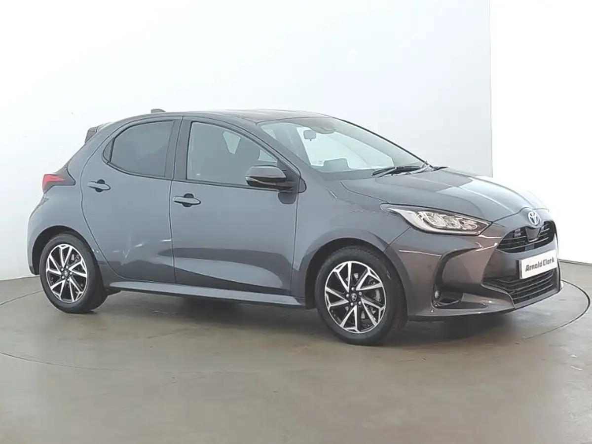 2022-toyota-yaris-15-vvt-i-design-big-11