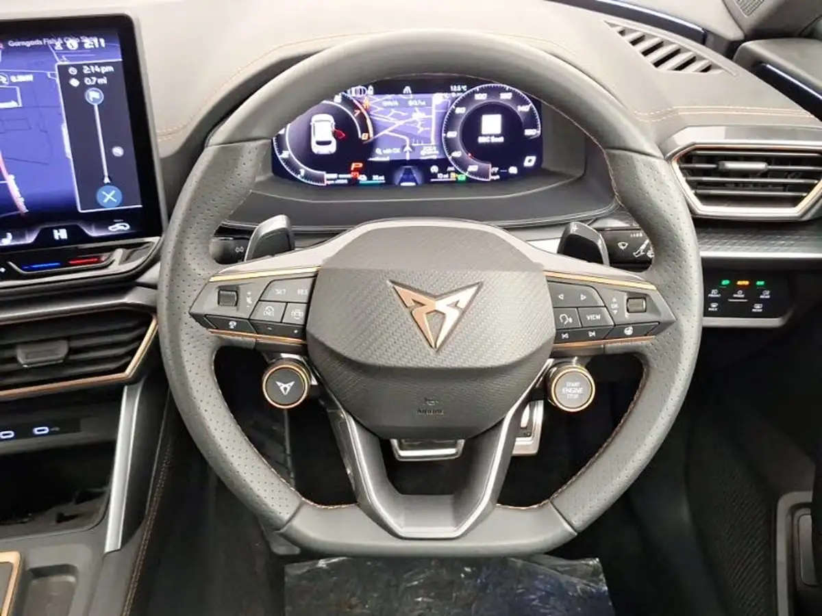 2025-cupra-leon-nf-15-e-hybrid-vz1-hatchback-big-10