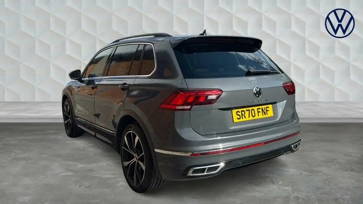 2020-volkswagen-tiguan-15-tsi-r-line-big-2