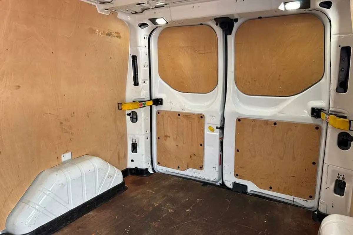 2021-ford-transit-custom-20tdci-300-l1h1-limited-130pseu6dt-panel-van-big-3