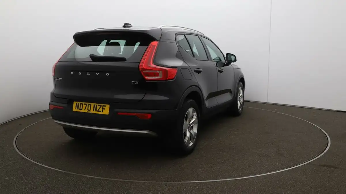 2021-volvo-xc40-15-t3-momentum-163bhp-big-54