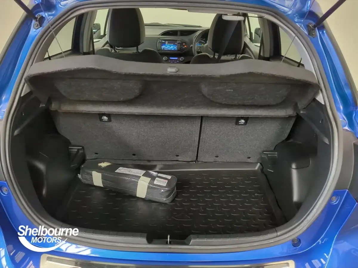 2020-toyota-yaris-15-vvt-i-y20-98bhp-hybrid-1497cc-e-cvt-big-15
