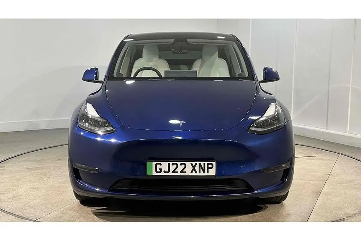 2022-tesla-model-y-e-long-range-big-2