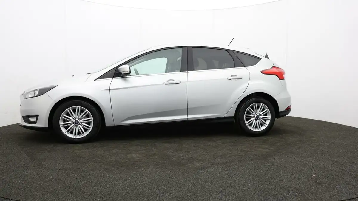 2018-ford-focus-10t-zetec-edition-125ps-hatchback-auto-big-58
