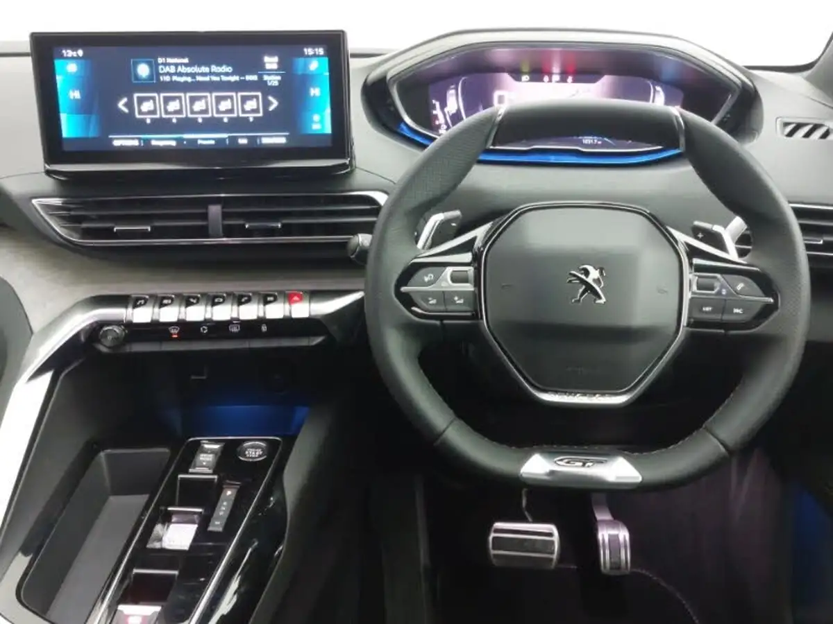 2024-peugeot-3008-suv-12-puretech-gt-136ps-hybrid-e-dsc6-big-9