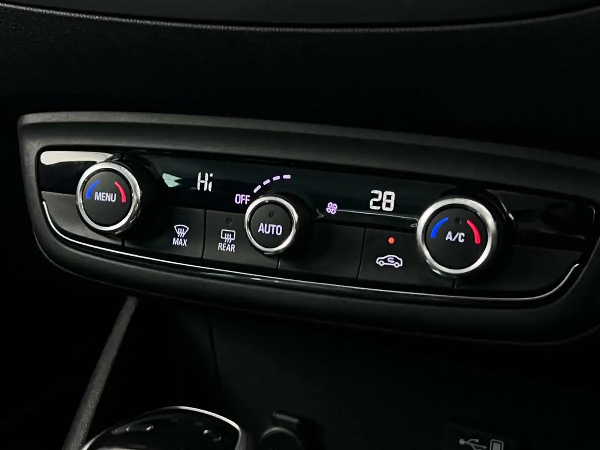 2020-vauxhall-crossland-x-12-elite-nav-130ps-turbo-auto-big-27
