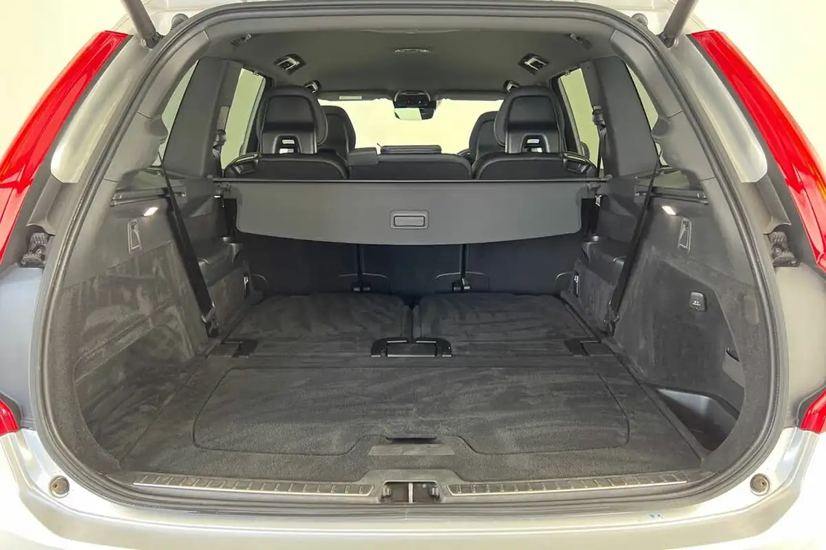 2021-volvo-xc90-20td-b5-r-design-big-7