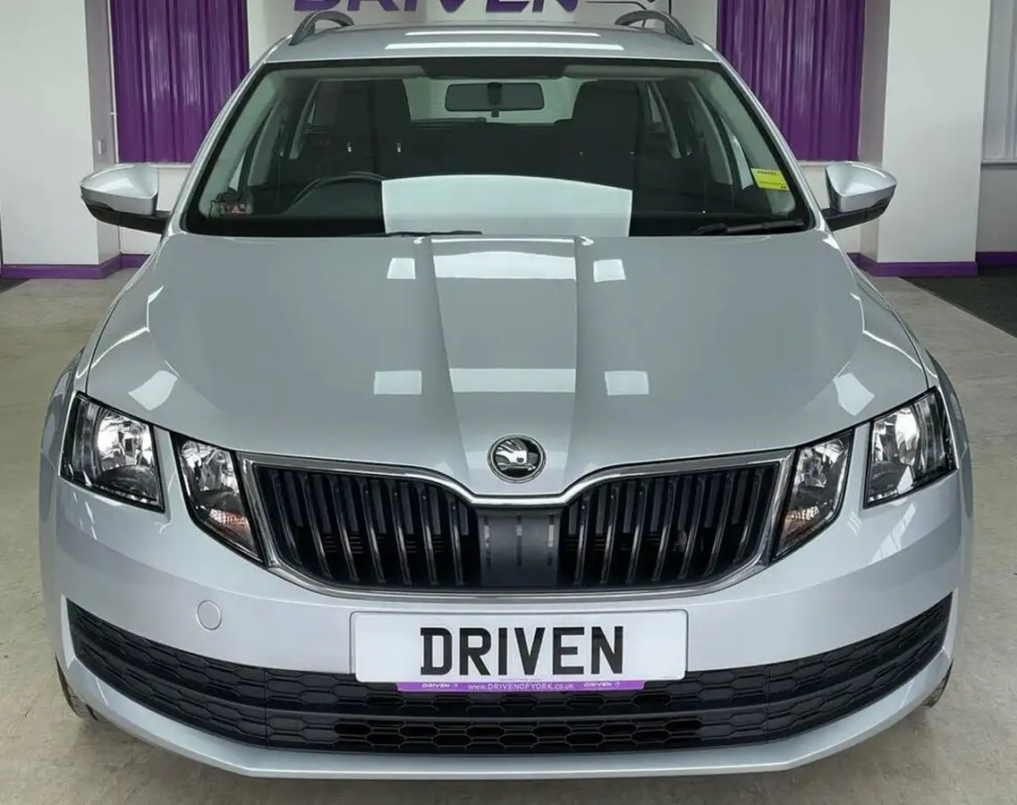2019-skoda-octavia-10-tsi-s-estate-big-5