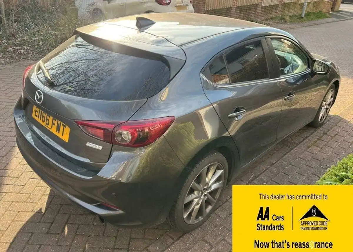 2017-mazda-mazda3-20-sport-nav-120ps-hatchback-5d-auto-big-3