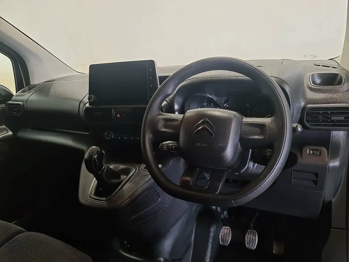 2021-citroen-berlingo-15bluehdi-1000-enterprise-100pseu6dt-e-ss-panel-big-3