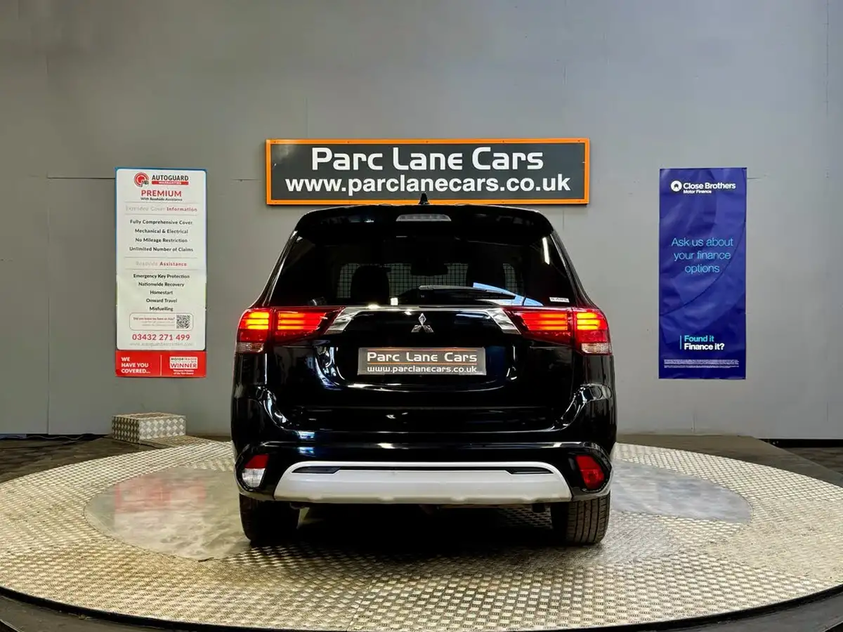 2020-mitsubishi-outlander-24-reflex-plus-commercial-big-3