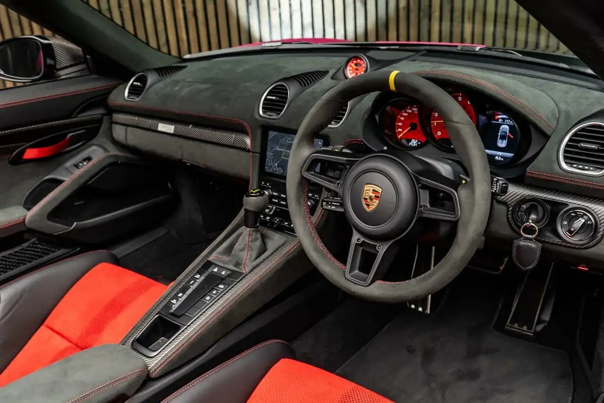 2024-porsche-boxster-718-40-spyder-rs-big-23