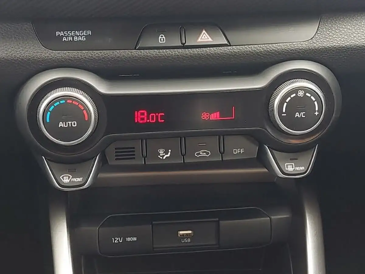 2024-kia-stonic-10-t-gdi-gt-line-s-98bhp-dct-big-13