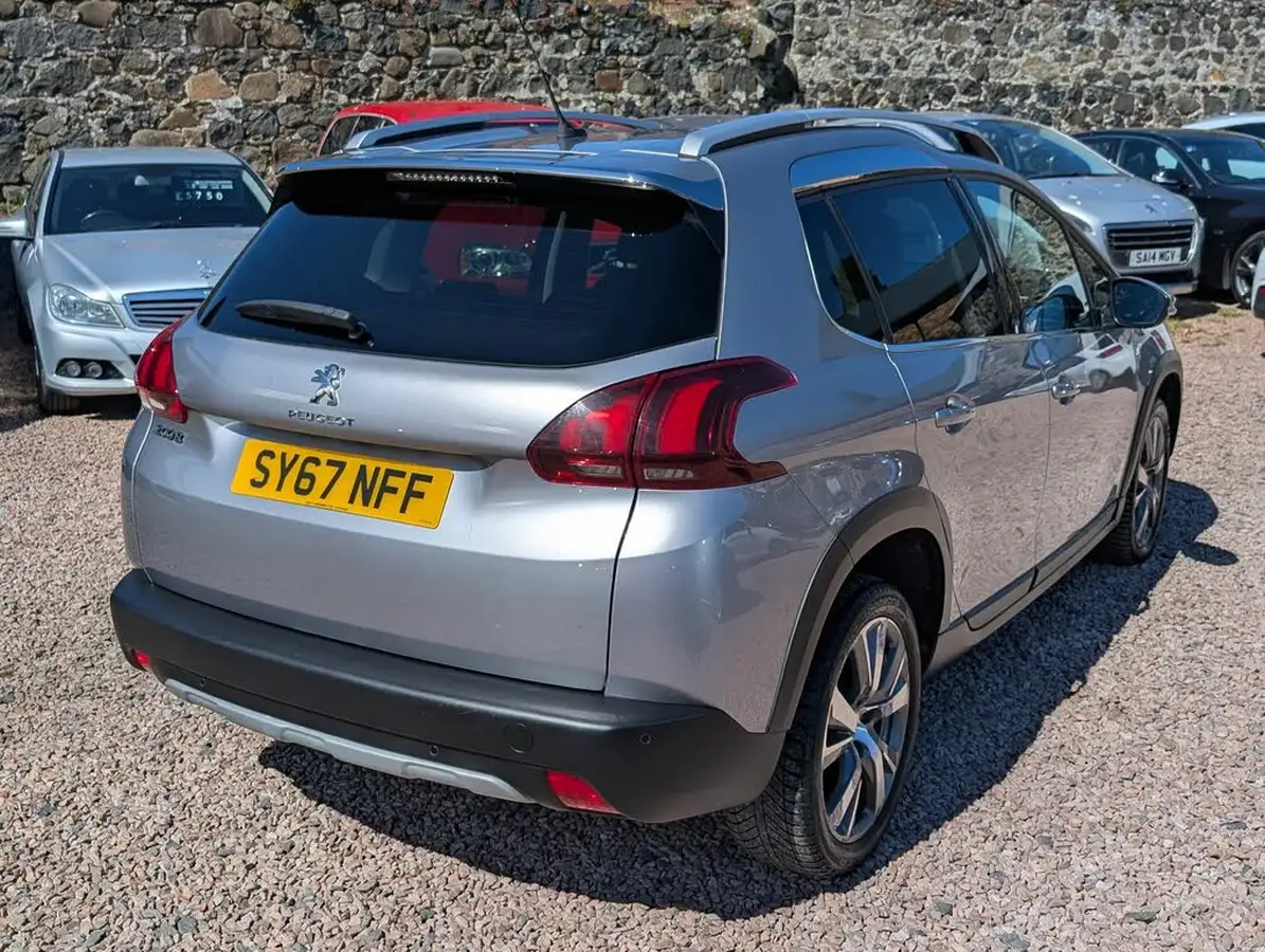 2017-peugeot-2008-suv-16bluehdi-allure-100bhp-big-16