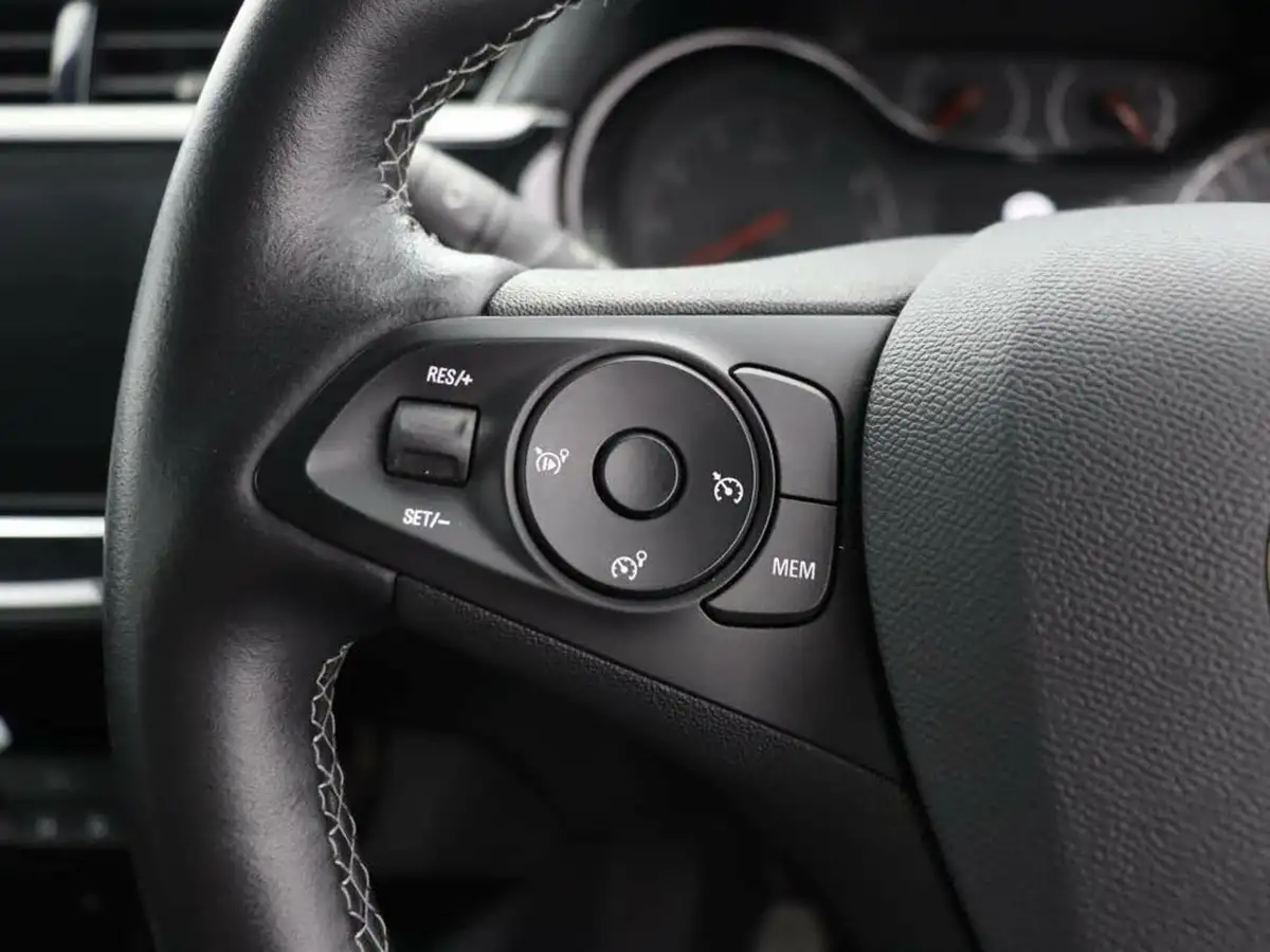 2021-vauxhall-corsa-12i-se-big-18