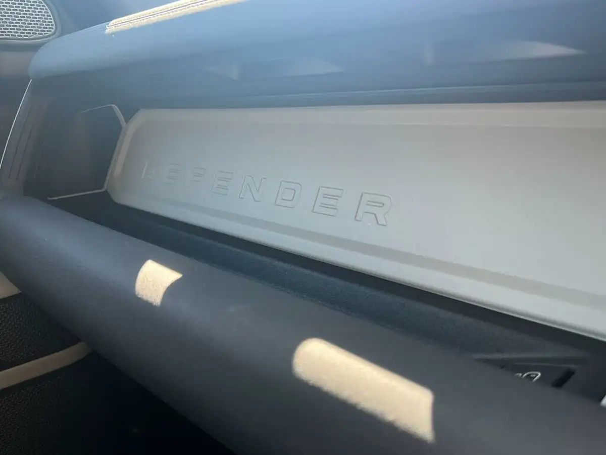 2021-land-rover-90-defender-30-d250-xs-edition-big-64