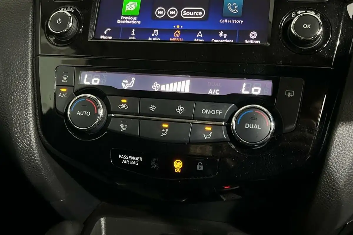 2020-nissan-qashqai-13-dig-t-acenta-premium-140ps-big-28