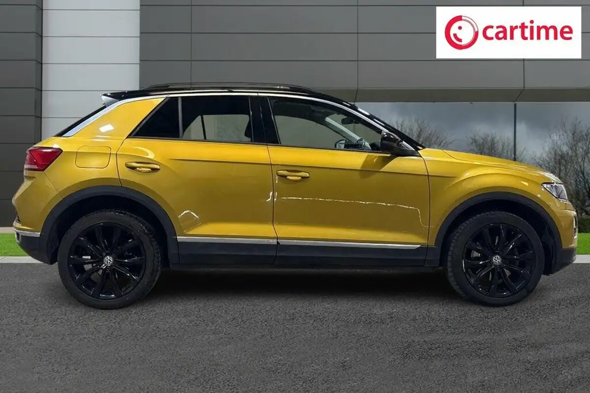 2018-volkswagen-t-roc-10-tsi-design-ss-big-1
