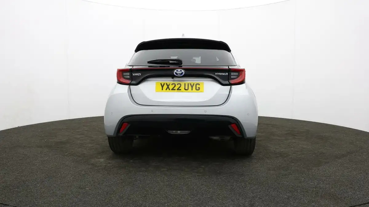 2022-toyota-yaris-15-vvt-i-dynamic-big-56