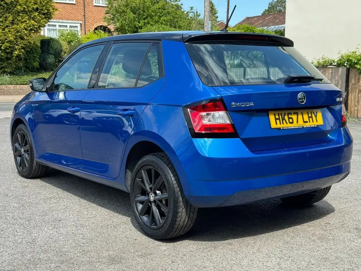 2018-skoda-fabia-10-mpi-colour-edition-big-5