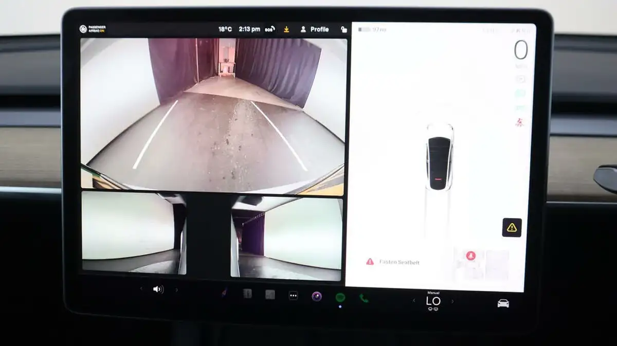 2022-tesla-model-y-e-long-range-big-24