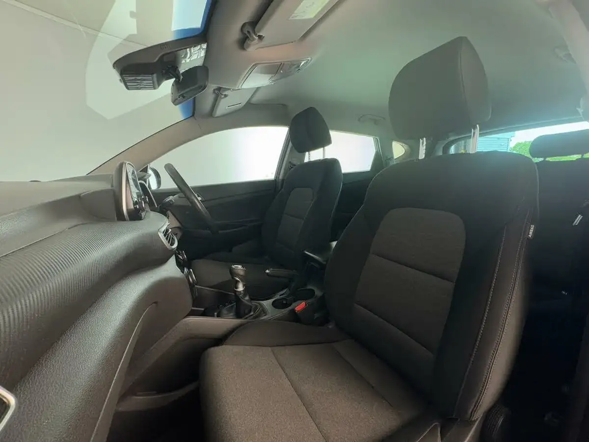 2020-hyundai-tucson-16-gdi-se-nav-big-38