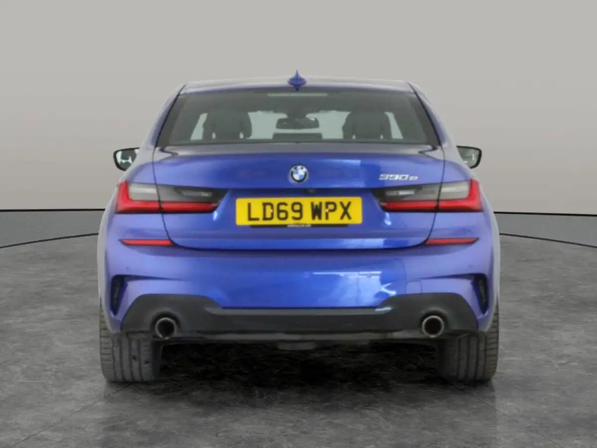 2019-bmw-3-series-20-330e-m-sport-plus-pack-big-6