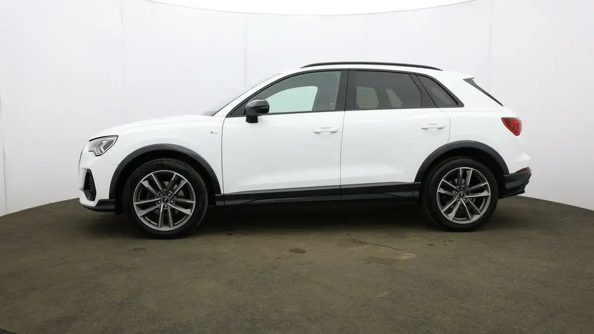 2022-audi-q3-15-35-tfsi-black-edition-codcomfort-sound-pack-station-wagon-big-64
