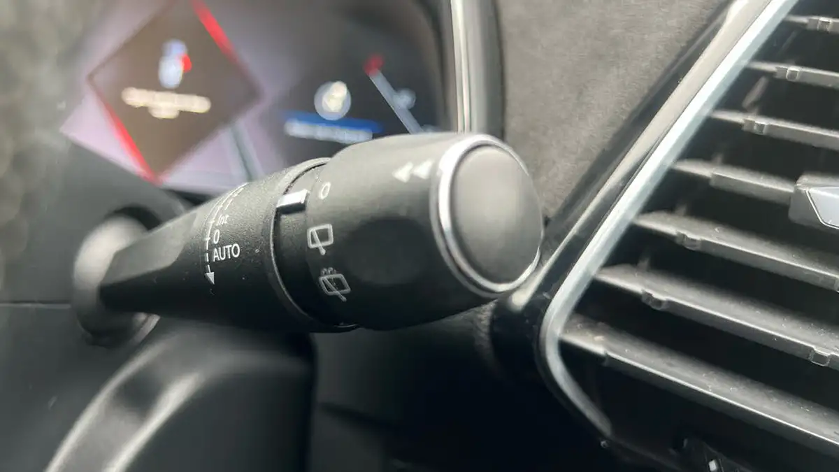 2018-ds-ds-7-crossback-15-bluehdi-performance-line-big-27