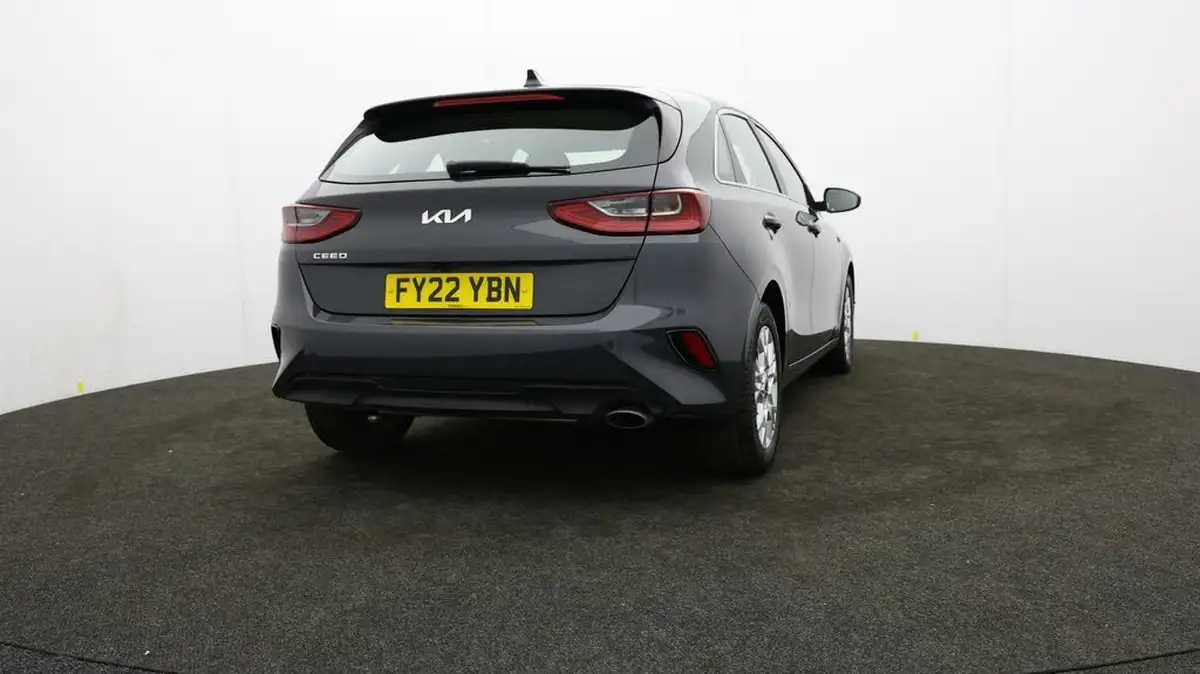 2021-kia-ceed-10-t-gdi-2-hatchback-big-73