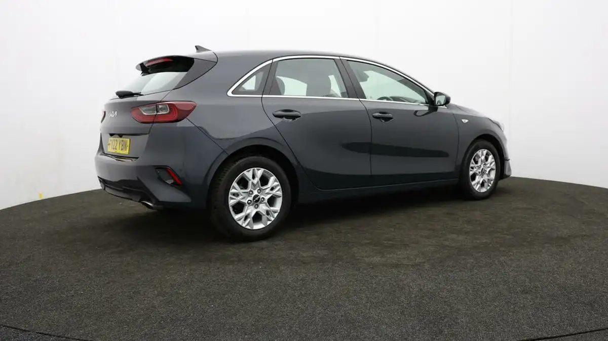 2021-kia-ceed-10-t-gdi-2-hatchback-big-25