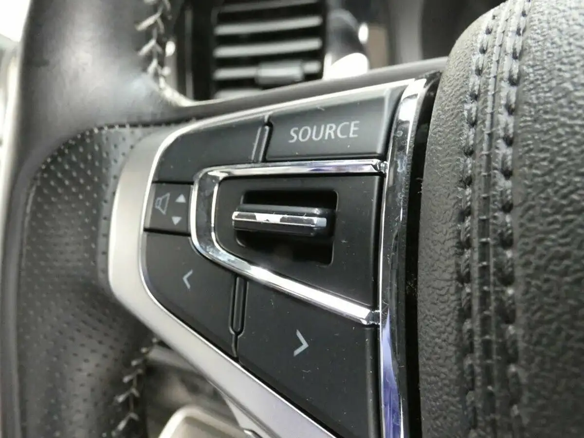 2021-mitsubishi-outlander-24-dynamic-safety-phev-big-78