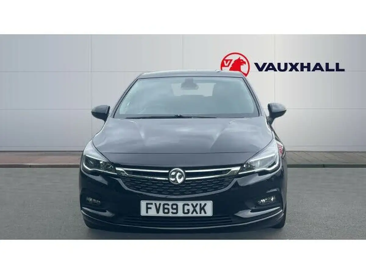 2019-vauxhall-astra-16cdti-griffin-big-2
