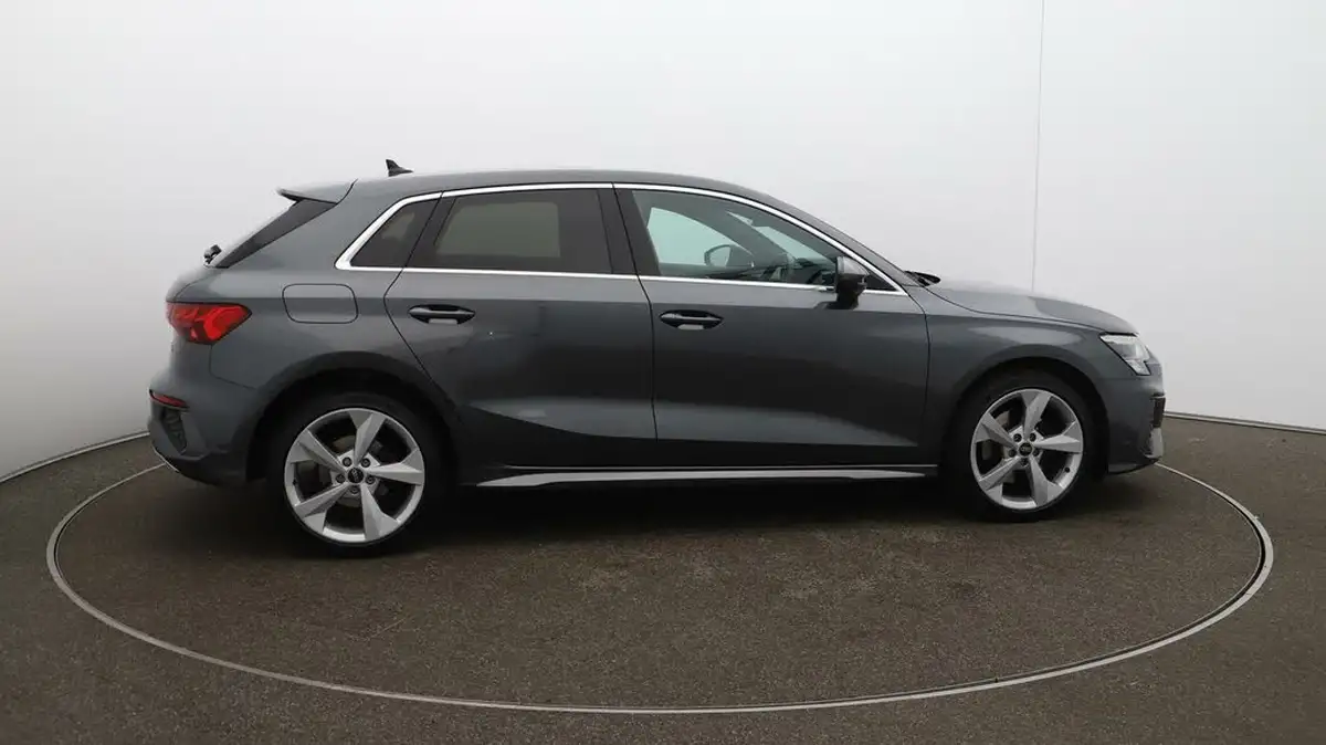 2022-audi-a3-14-40-tfsi-e-s-line-big-48