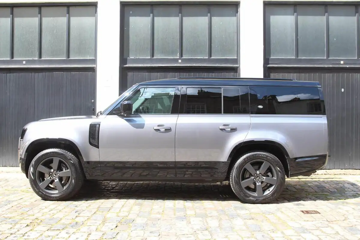 2022-land-rover-130-defender-30-p400-x-dynamic-hse-big-8