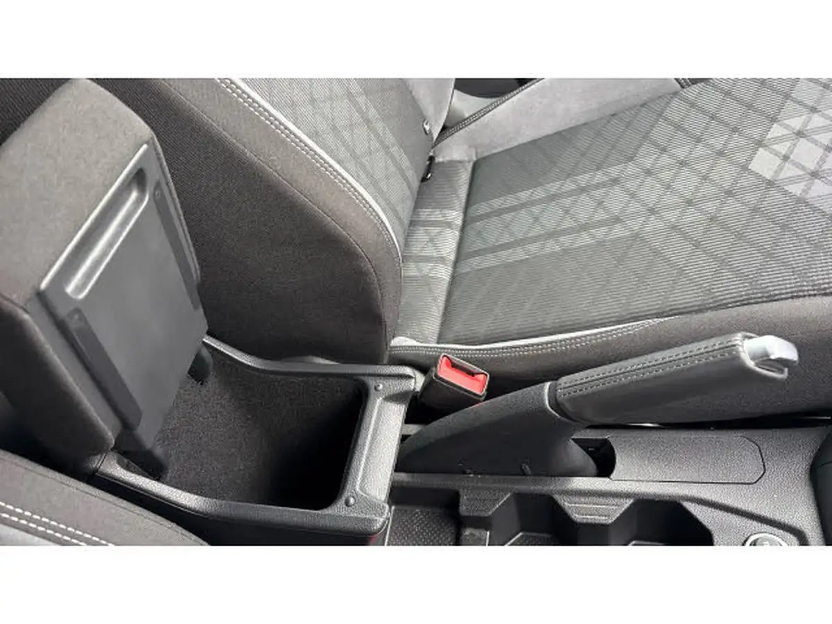 2024-volkswagen-polo-10-tsi-r-line-115ps-dsg-big-28