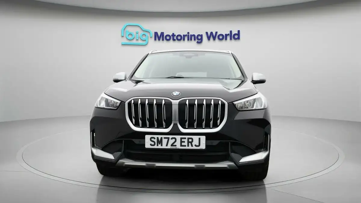 2022-bmw-x1-15-sdrive20i-xline-big-1
