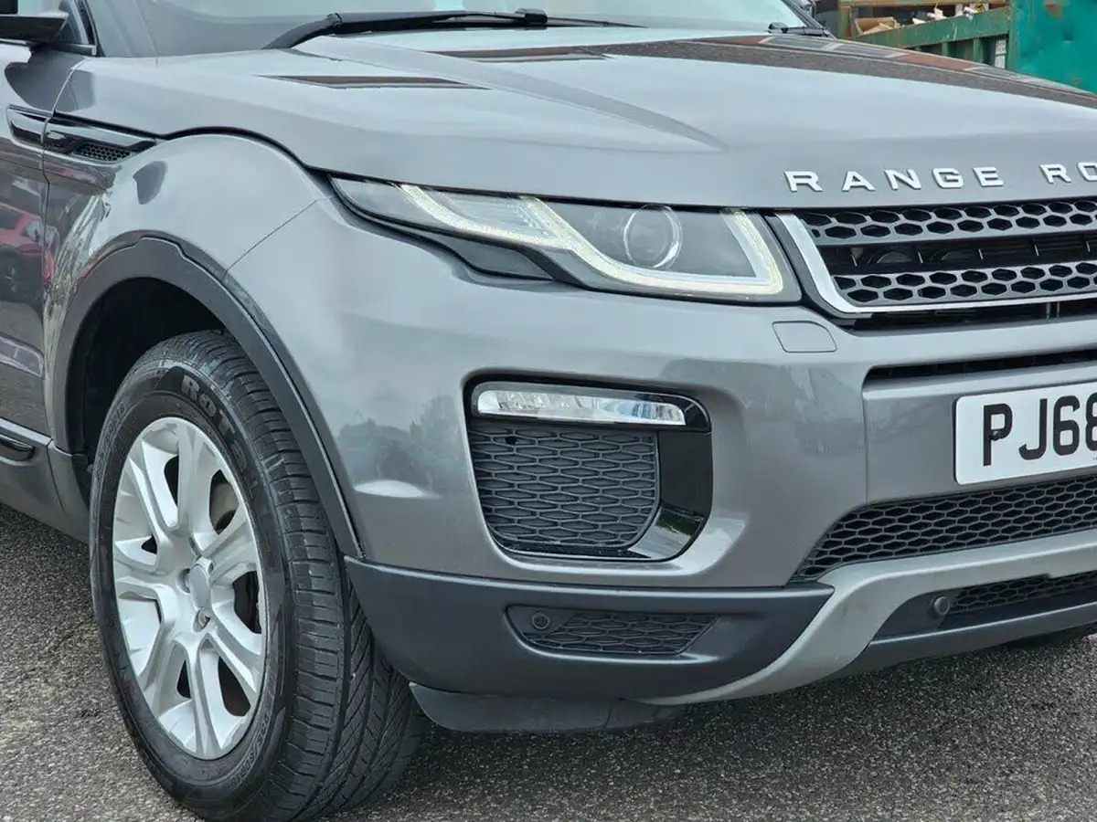 2018-land-rover-range-rover-evoque-20td4-se-tech-hatchback-5d-auto-big-40