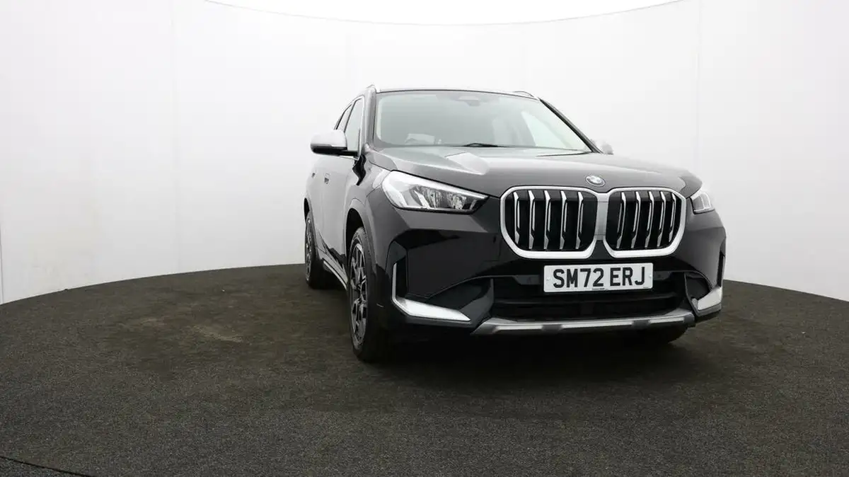 2022-bmw-x1-15-sdrive20i-xline-big-49