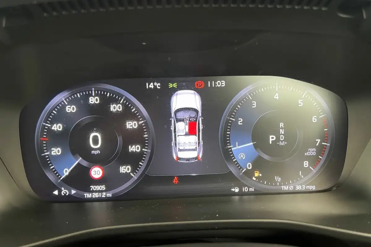 2021-volvo-xc40-15-t3-r-design-161bhp-auto-big-6