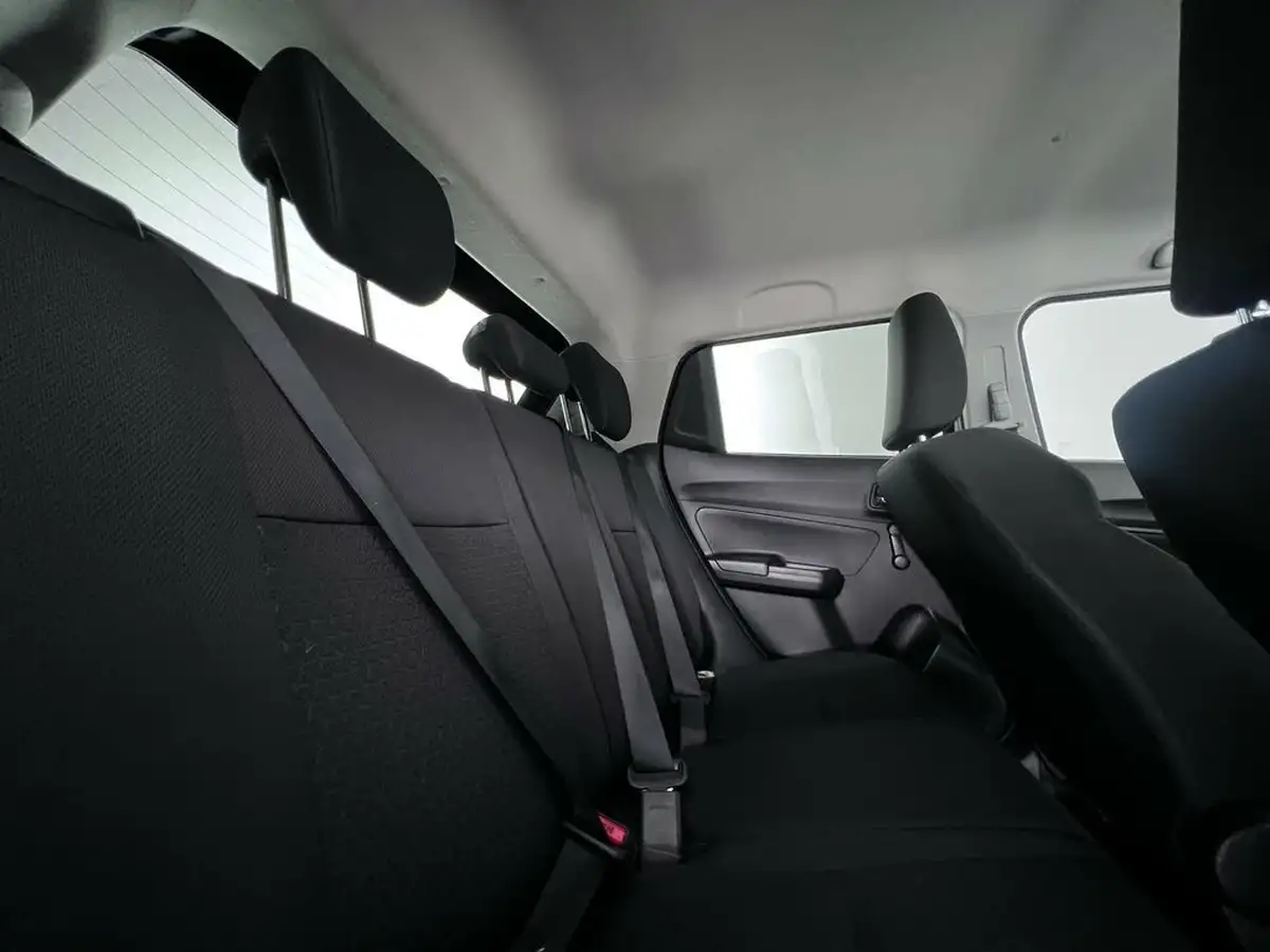 2021-suzuki-swift-12-dualjet-sz-l-big-18