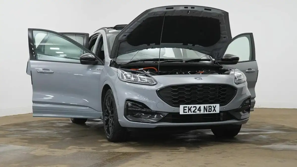 2024-ford-kuga-25t-graphite-tech-edition-190ps-fhev-big-22