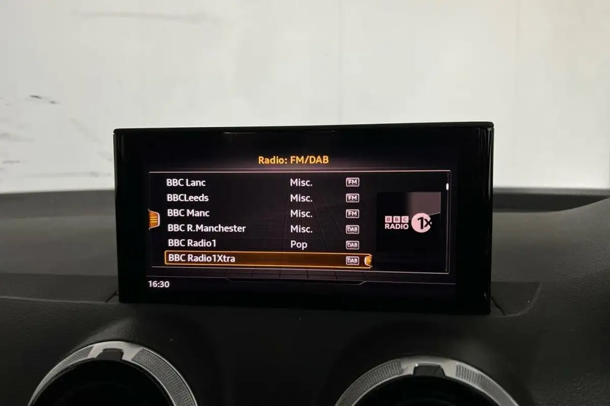 2022-audi-q2-15-35-tfsi-s-line-tronic-big-14
