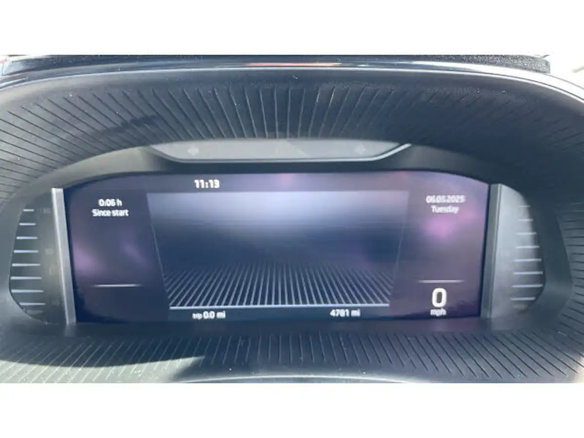 2024-skoda-fabia-15-tsi-colour-edition-big-10