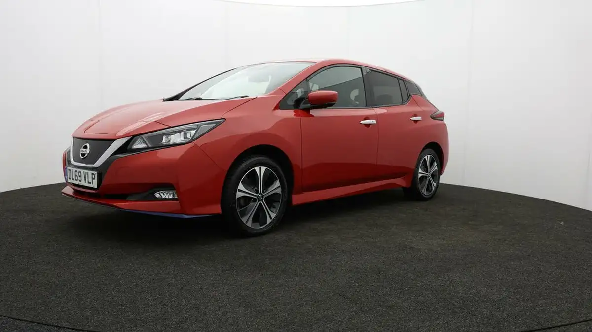 2020-nissan-leaf-e-e-tekna-big-59